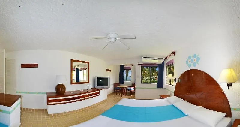 Selina Cancun Laguna Hotel Zone